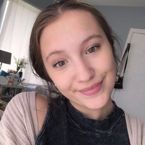 Meet your Posher, Skyla